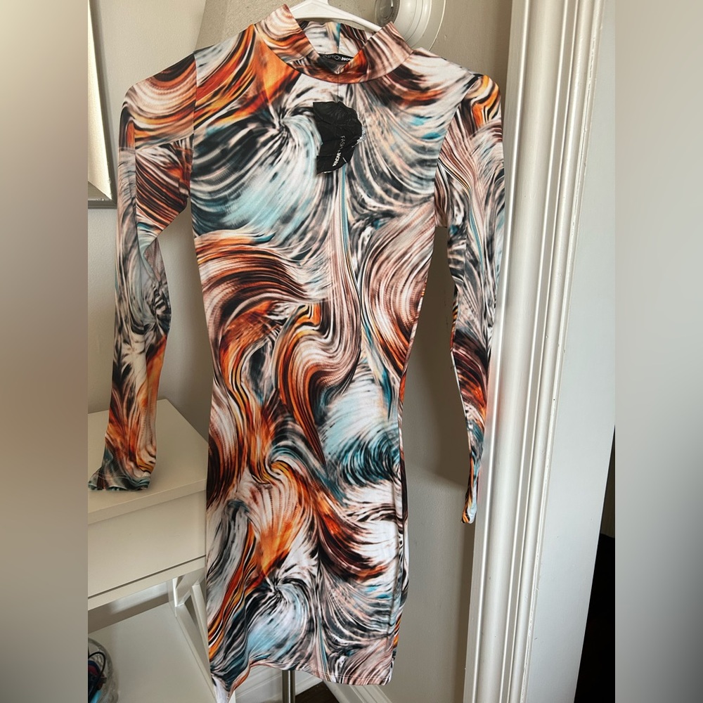 Fashionnova long sleeve dress